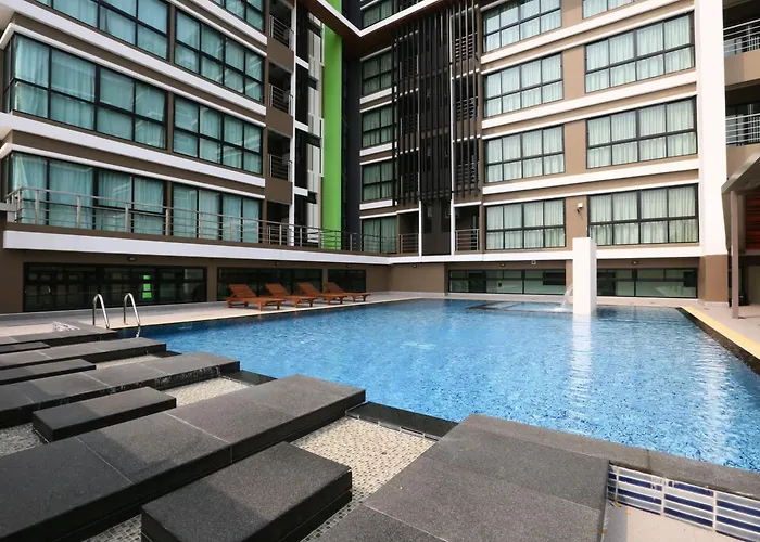 The Plimplace 2 Aparthotel 3*