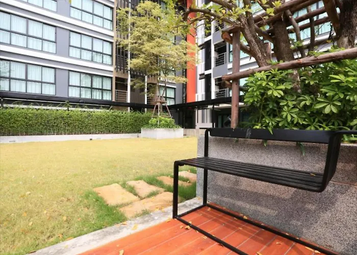 The Plimplace 2 Aparthotel 3*