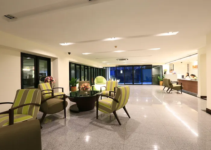 The Plimplace 2 Aparthotel 3*